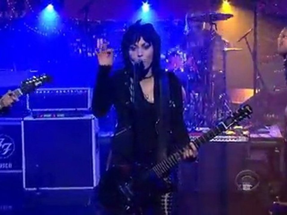 Foo Fighters & Joan Jett - Bad Reputation