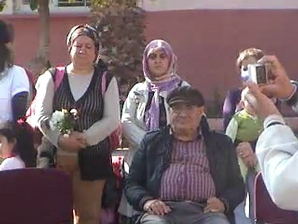 Öğretmenler Günü Mersin Akdeniz İlçesi FATİH İLKÖĞRETİM OKULU  Müdürü Eyüp ÜMİT