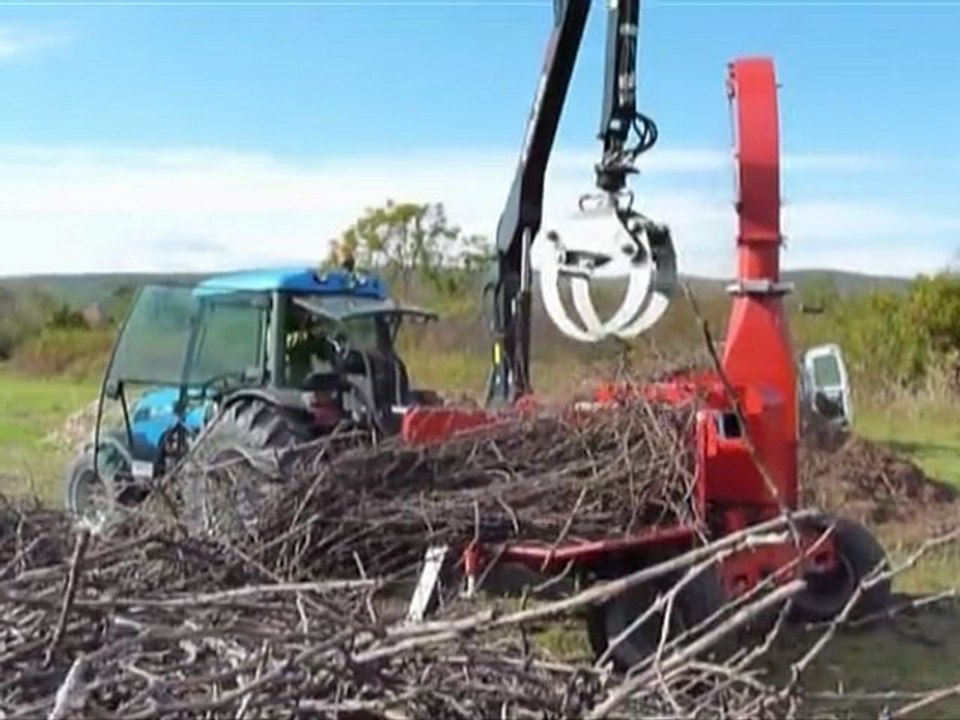 Déchiqueteuse, Broyeur de branches, Wood chipper, Holzschredder, Holzhacker, Holzhäcksler, Cippatrici, Štěpkovač (Teknamotor - Skorpion 250RG/90)