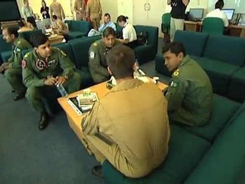 Le Rafale en démonstration au Dubaï Airshow