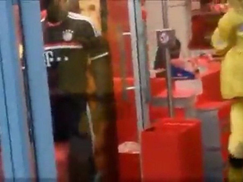 Dortmund'dan Bayern'e baskın