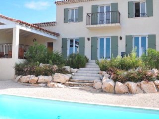 Maison Villa - Achat Vente  Uzes -  bastide-  N° 2173v  - Gigalimmo