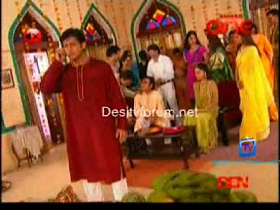 Woh Rehne Wali Mehlon Ki - 25th November 2011 Video Watch Online