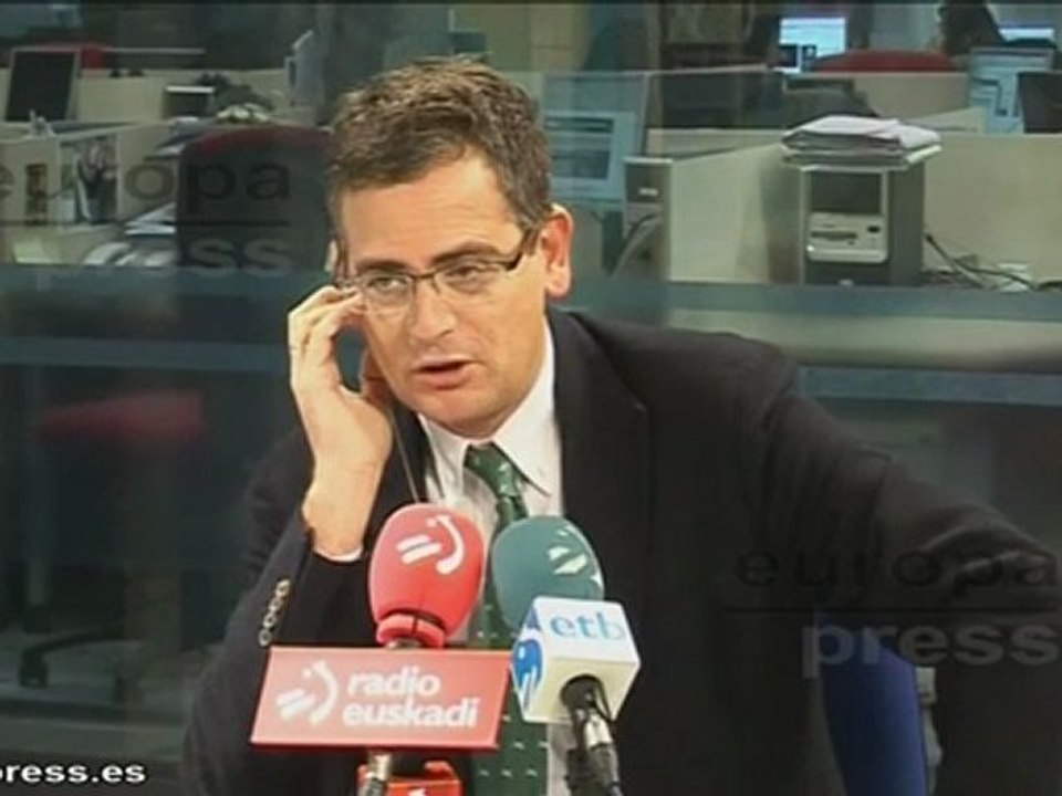 Basagoiti alaba el acuerdo PNV-PP en Bizkaia