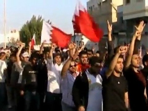 Police use tear gas to disrupt protester's funeral