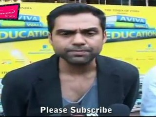 Abhay Deol With Aviva Great Wall Of Education 02