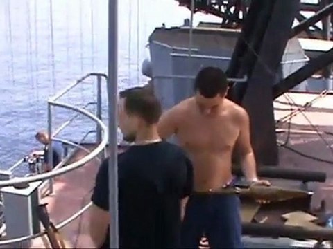 РАССТРЕЛ ПИРАТСКИХ СУДОВ В АДЕНСКОМ ЗАЛИВЕ