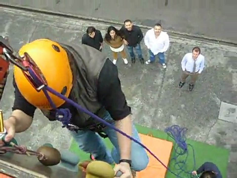 Kanal D de Seyyar tırmanış duvarı  Çağlar Çam 'dan Tırmanış Şov