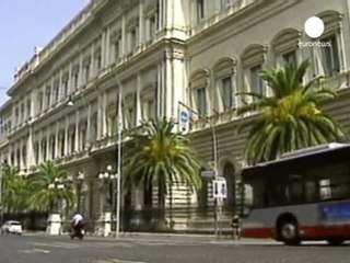 İtalya'ya reform baskısı artıyor