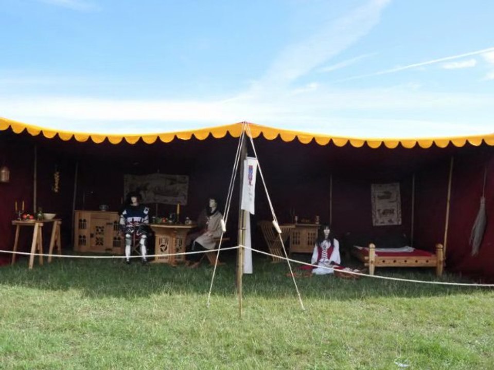 Les Chevaliers Paladins : Auvent Meublé