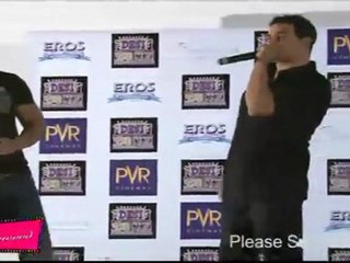 Desi Boyz John Abraham Akshay Kumar   09