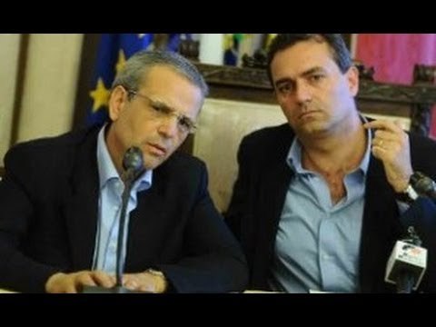 Napoli - Rifiuti. Navi in Olanda a Natale