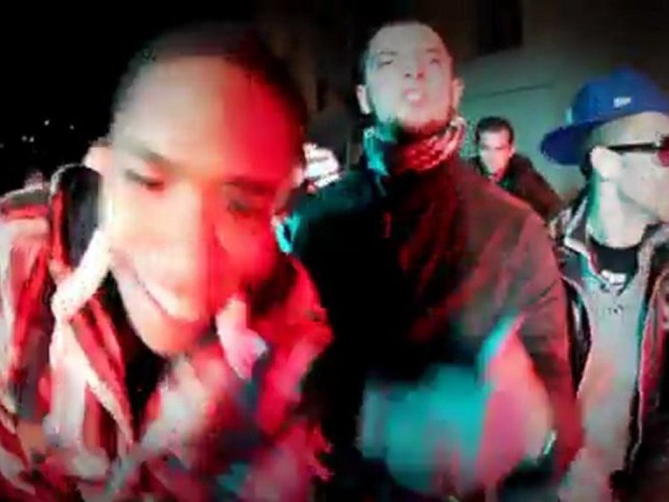 le Triangle des Bermudes - En attendant Equip de Choc