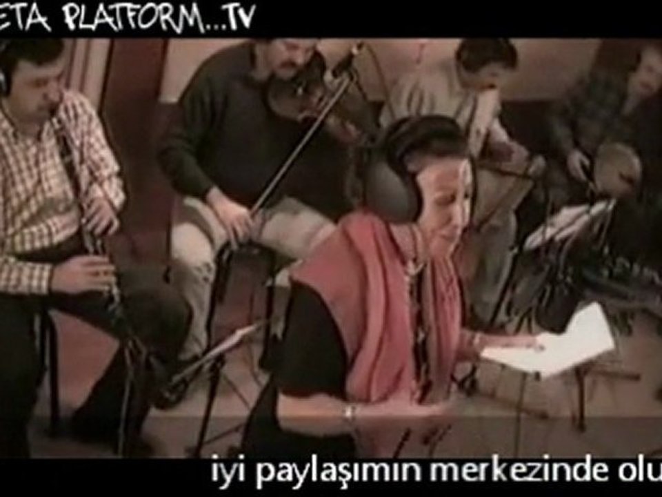 MÜZEYYEN SENAR   TARKAN  Benzemez Kimse Sana:::zeta platform::::