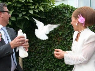 Proficiat Frida oneindig veel gelukkige jaren samen met God en elkaar.