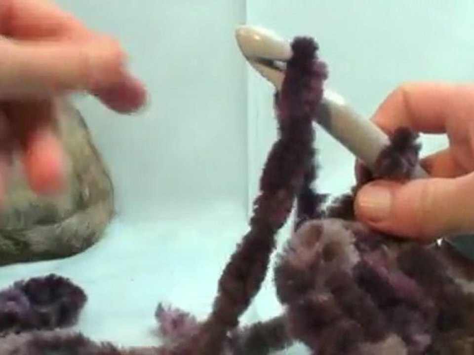 How To Crochet A Scarf