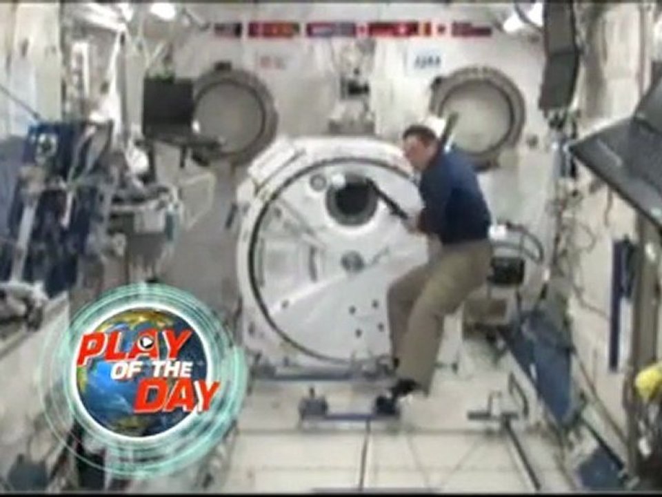 Japanese Astronaut Plays Baseball in Outer Space
