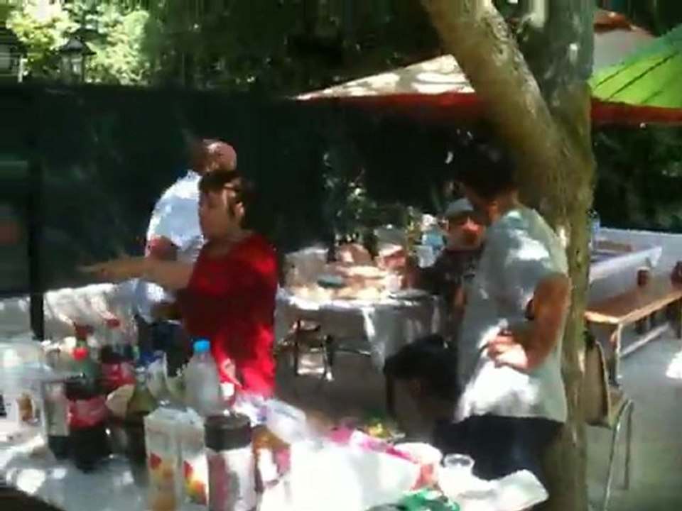 LE VERRE DE L'AMITIE DES BENEVOLES