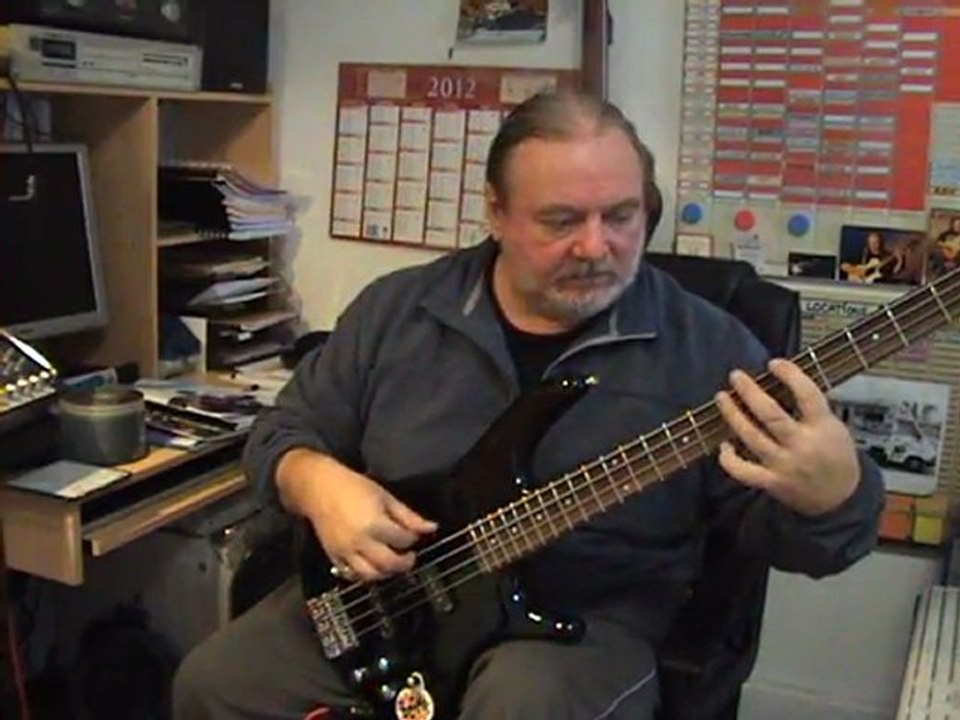 Blues N°5 à la Basse par Buffalo Gil's