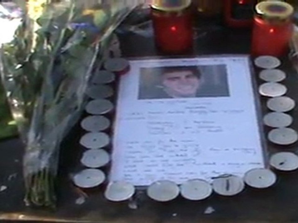 la statue de fréddie mercury