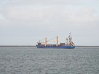 Port de Cherbourg : départ du cargo BBC Canada le 27 novembre 2011