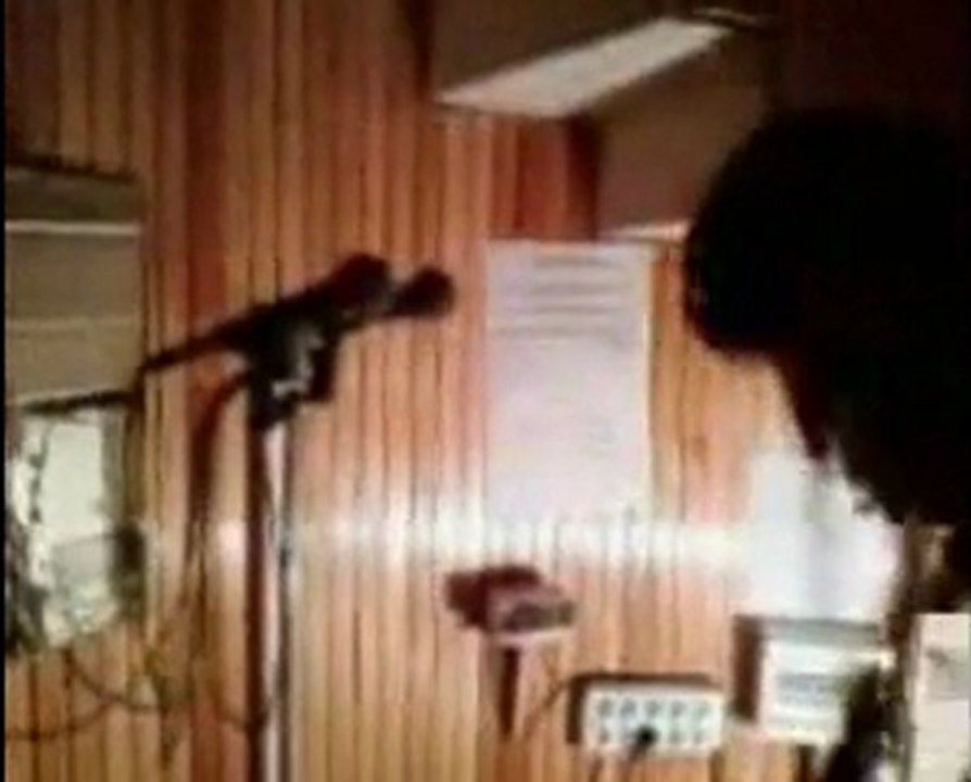 cok güzel ezan okuyor