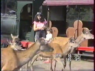 Août 1990 Chantal et Julia au Parc-Zoo de Sacy-le-Grand