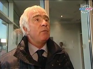 Gary Speed Ada'yı yasa boğdu