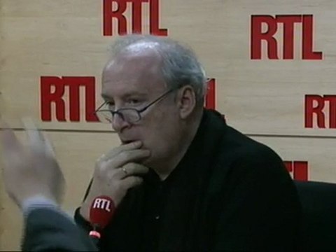 Hubert Védrine, ancien ministre socialiste des Affaires étrangères : Hollande, un bon chef d'Etat ? La question ne se pose même pas !