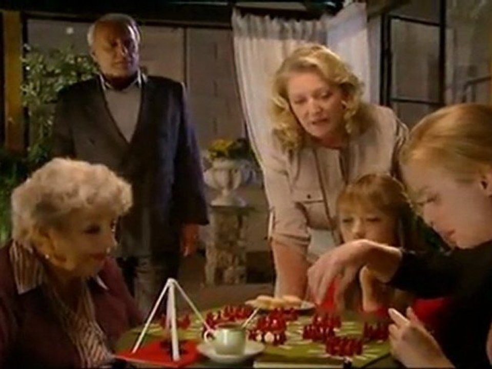 Micheline DAX dans "La pire semaine de ma vie" 2 sur 5 2011