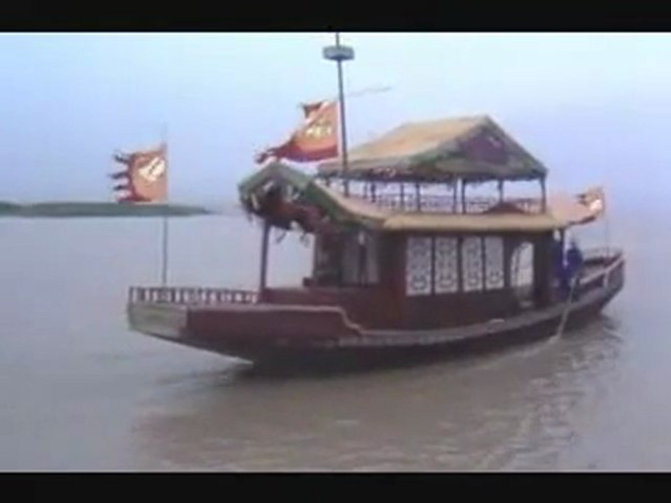 Tay Du Ky videoplayback_15