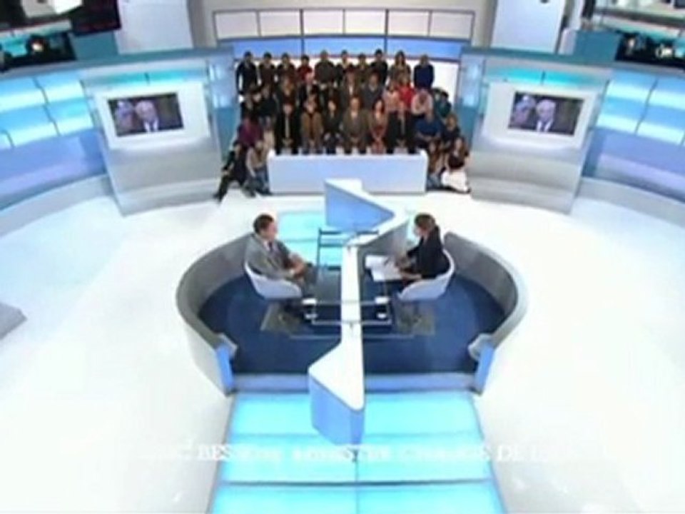 Eric Besson a été "révulsé" par la publication des SMS de DSK dans les journaux