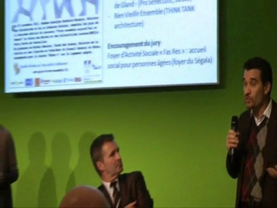 Voisin-Age des petits frères des Pauvres : lauréat Prix Vivre ensemble aujourd’hui et demain 2011 - Catégorie « réalisation exemplaire »