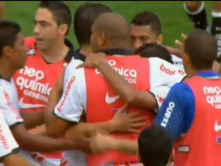 Brasilerao - Rimandata la festa del Corinthians