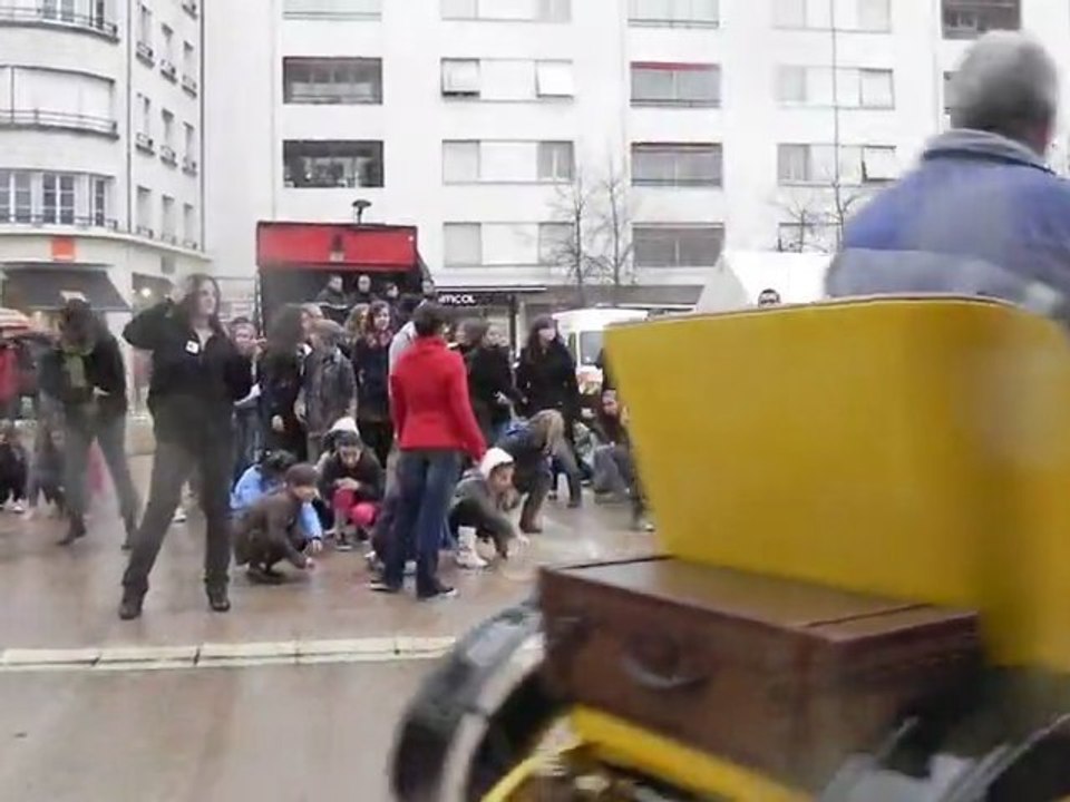 flash mob telethon 2011 perigueux