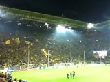 AMBIANCE : les supporters chantent à Dortmund !