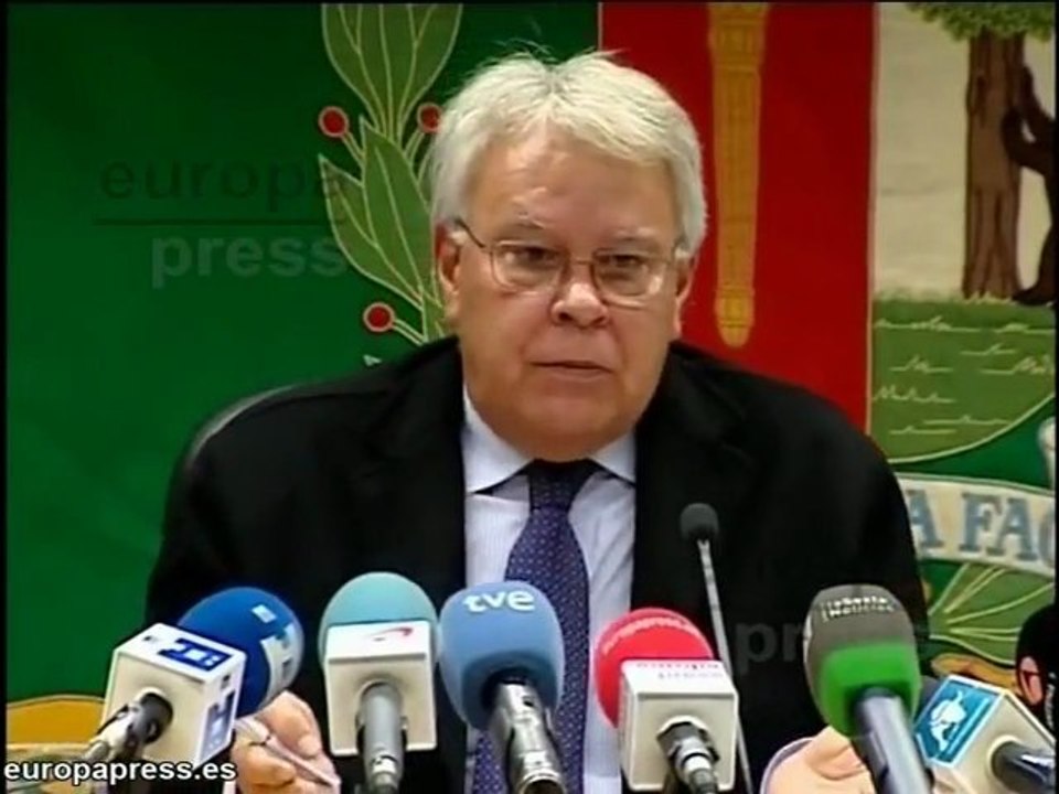 Felipe González advierte a Mariano Rajoy