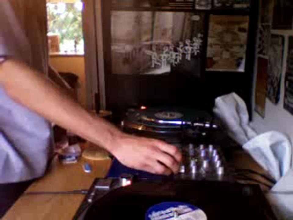 TNT SOUNDSYSTEM [UK] - LIVE SESSIONS 06.09.2011