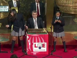 Spain Christmas lottery fares well in lean times