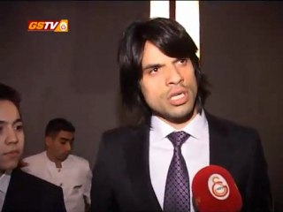 Esirgemeden - Futbolcular