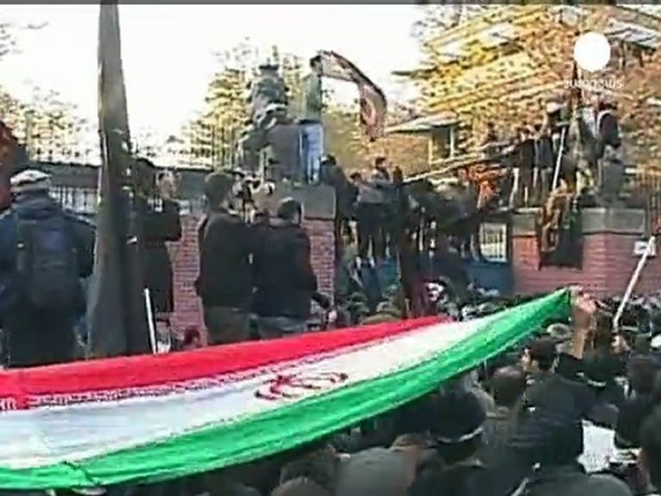 Iran : des manifestants vandalisent l'ambassade britannique