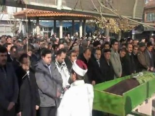 Başkan Yılmaz Annesini Son Yolculuğuna Uğurladı