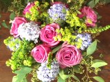 How to arrange flowers like a pro