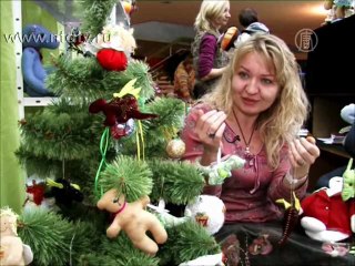 Новогодние подарки выбирают на выставке в Киеве