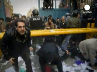 Via dall'Iran. Londra ritira lo staff diplomatico