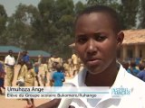 Tour de magie à l'école publique de Bukomero - Byimana