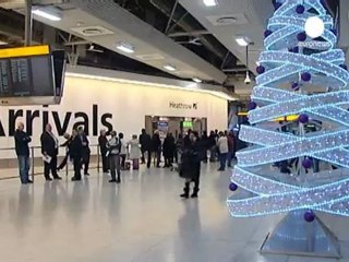 Los funcionarios británicos en huelga contra las...