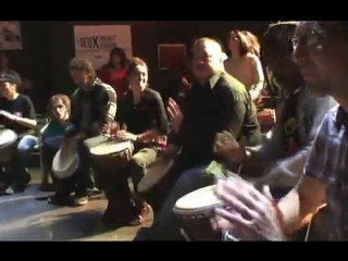 Djembé freestyle "after Mamady" au Deux Pièces.