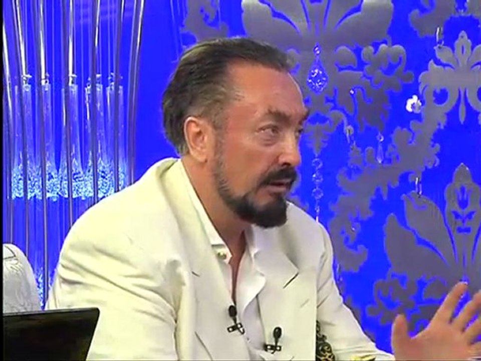 Gülay Pınarbaşı 93 yılındaki Saadet Partisi kongresinde Sayın Erbakan Hocamızla tanışmasını anlatıyor