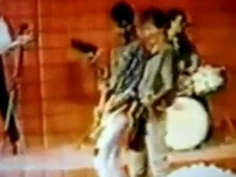 CRVENA JABUKA - Bježi kišo s prozora (1986)